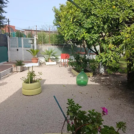 Garden Da Virna * Torre Annunziata